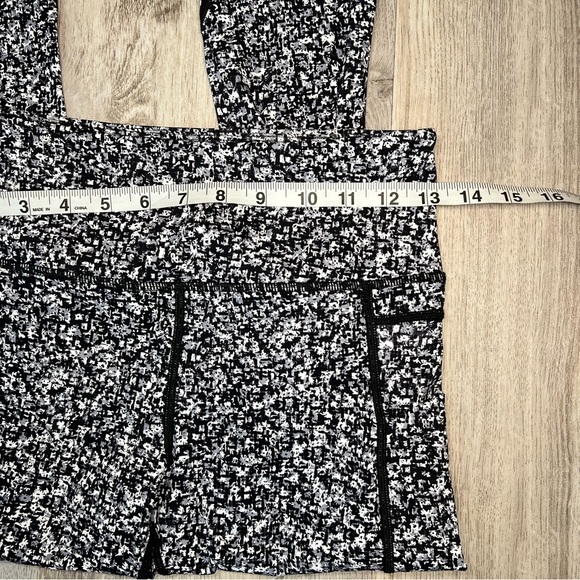 Zyia Active Black Pocket Mosaic Soft n Snug Mid-Rise Leggings 6/8 - Picture 6 of 10